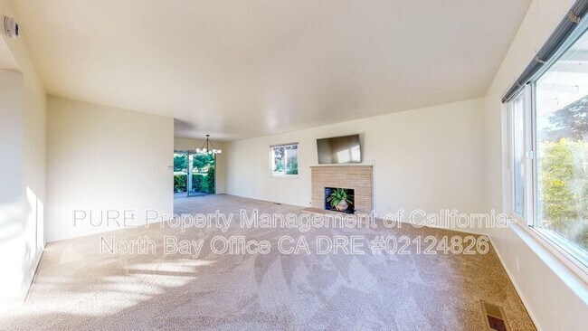 Building Photo - 351 Belhaven Cir