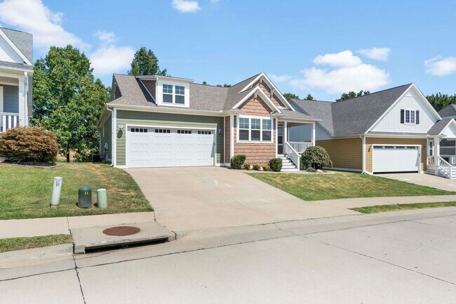 Building Photo - Craftsman Style House In The Walden Park