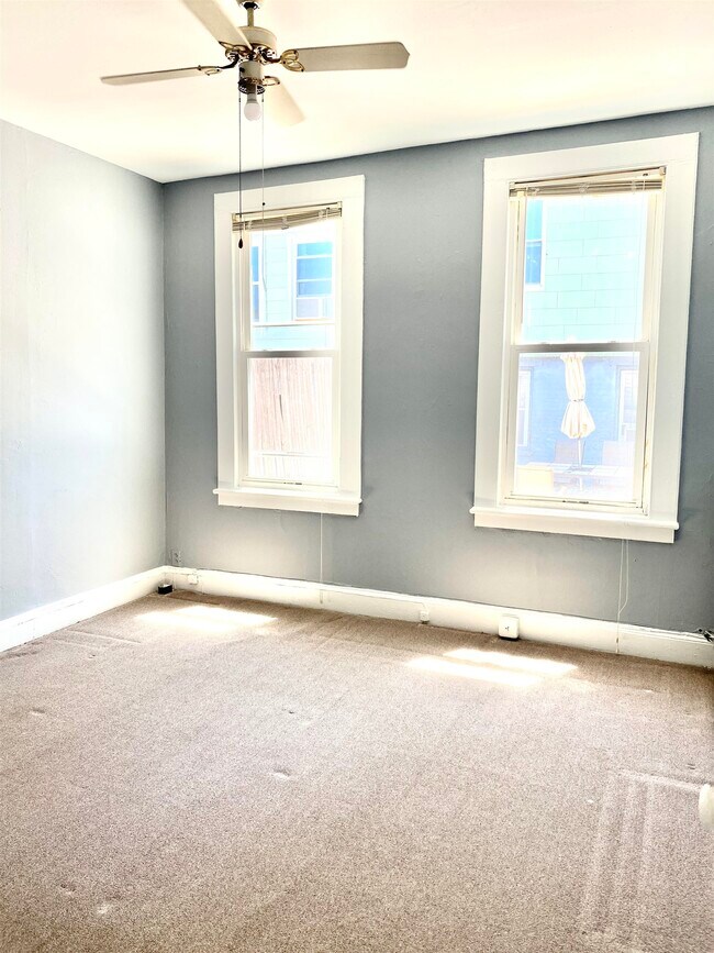 Building Photo - 19 Nelson Ave