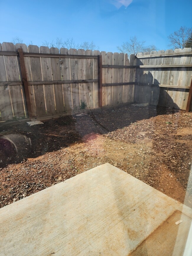 Building Photo - 150 Brookridge Dr