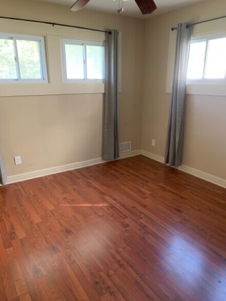 Building Photo - 103 S Fairview Ave