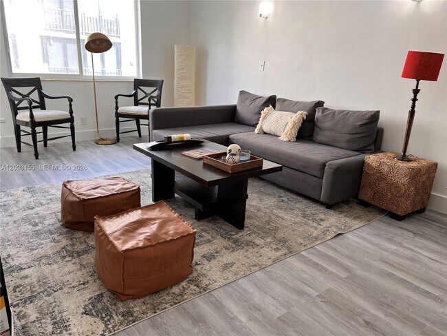 Building Photo - 240 Galen Dr