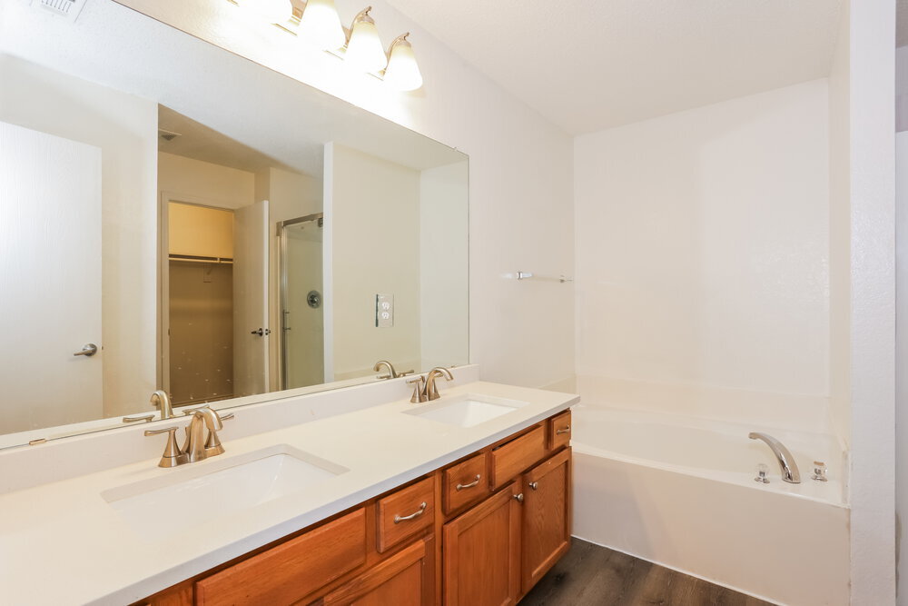 Building Photo - 1711 Venus Dr W