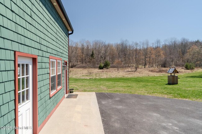 Building Photo - 52 Rte 65A