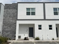 Building Photo - 368 Famagusta Dr