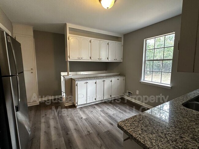 Building Photo - 4565 Rockdale Ct