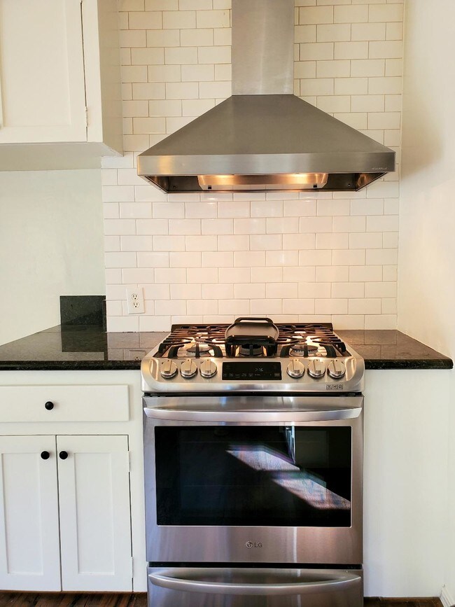 New Range/Oven - 2327 Midvale Ave