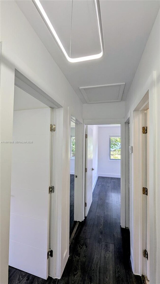 Building Photo - 340 NW 132nd St