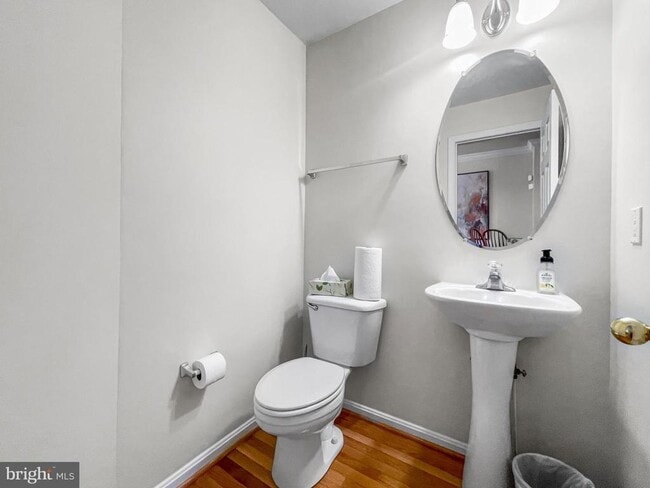 Building Photo - 12 S Exeter St