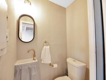 Building Photo - 3809 N Braeswood Blvd