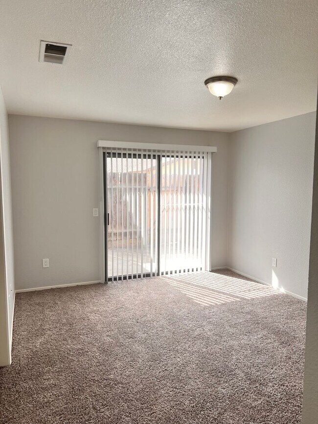Building Photo - 8600 Lyn River Ct