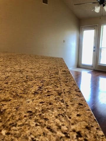 Building Photo - 1104 Bellmont Ct