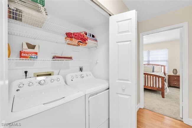 Building Photo - 1044 Woodshire Ln