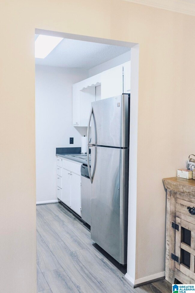 Building Photo - 1303 Woodland Vlg