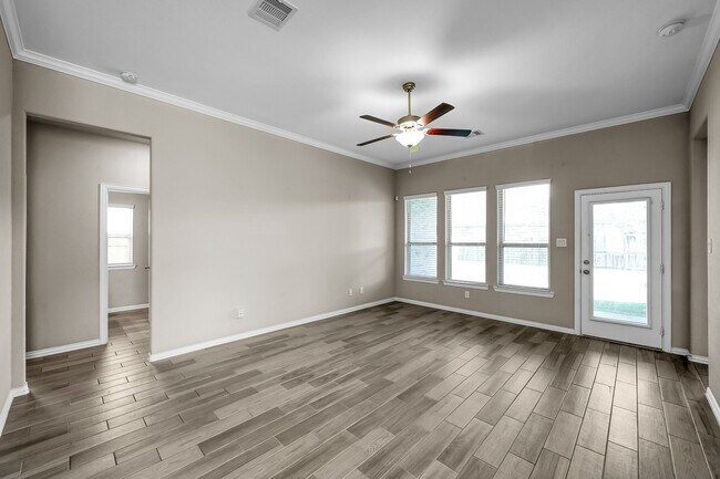 Building Photo - 2372 Old Stone Dr