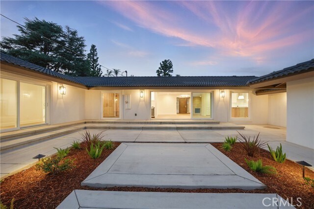 Building Photo - 830 Huerta Verde Rd