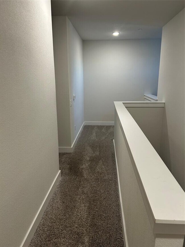 Building Photo - 1709 Tun Tavern Trl