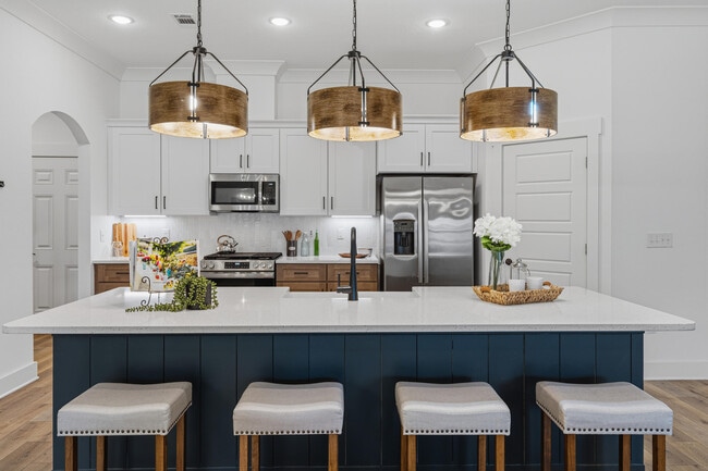 Building Photo - 35 Highland Dr NW