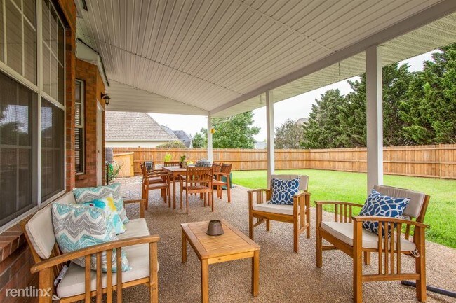 Building Photo - 4 br, 2.5 bath House - 1701 Portway CT.