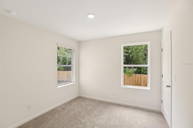 Building Photo - 2607 Grey Hawk Dr