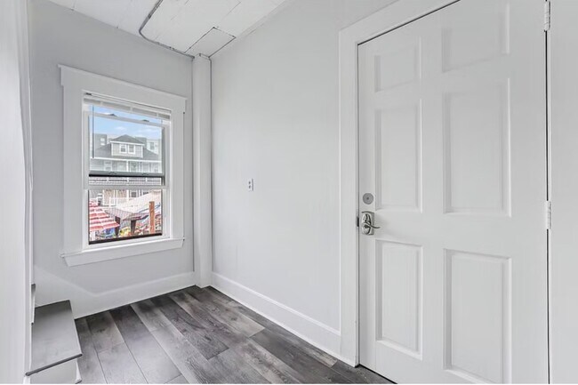 Building Photo - 67 Curtis Rd