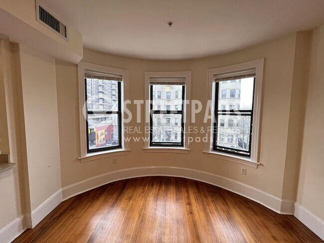 Building Photo - 2 bedroom in Cambridge MA 02139