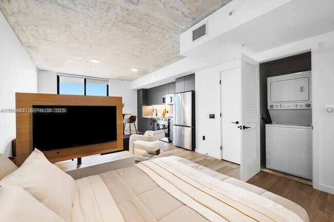 Building Photo - 307 SW 5th St