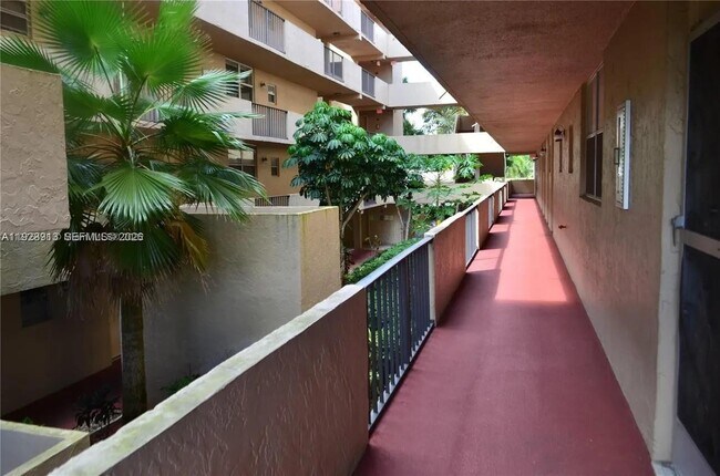 Building Photo - 403 NW 68th Ave