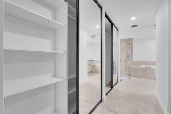 Building Photo - 112 Inner Harbour Way