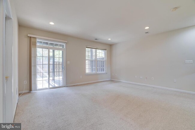 Building Photo - 12587 Birkdale Way