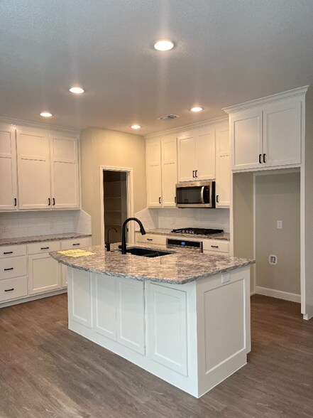 Building Photo - 1306 Milltown Rd