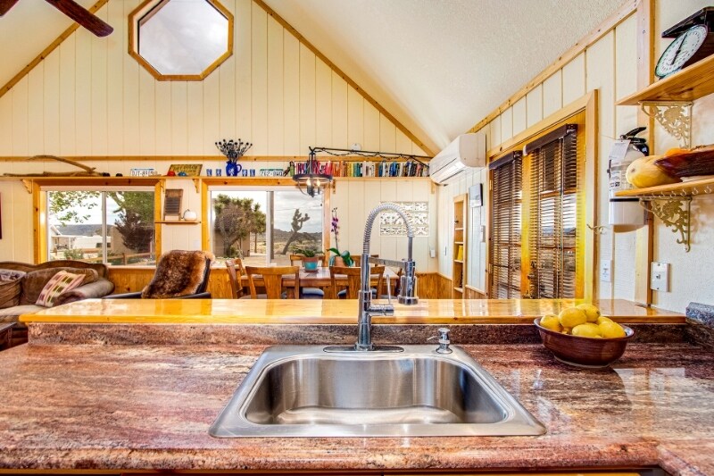 Building Photo - 5031 Tom Mix Rd