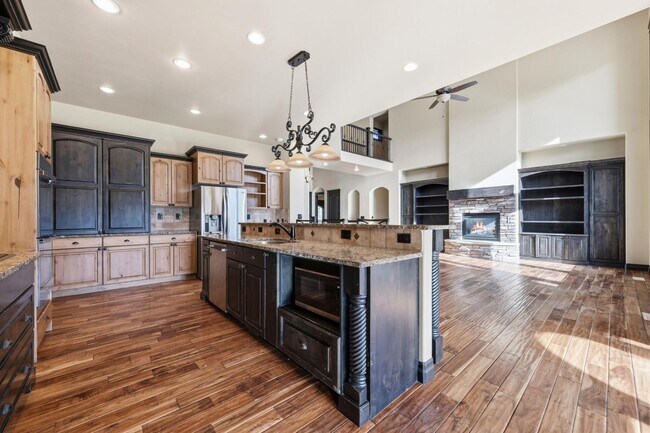 Building Photo - 1356 S Hidden Island Pl