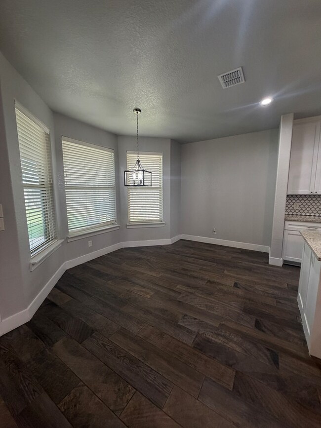 Building Photo - 2408 Birkdale Ln