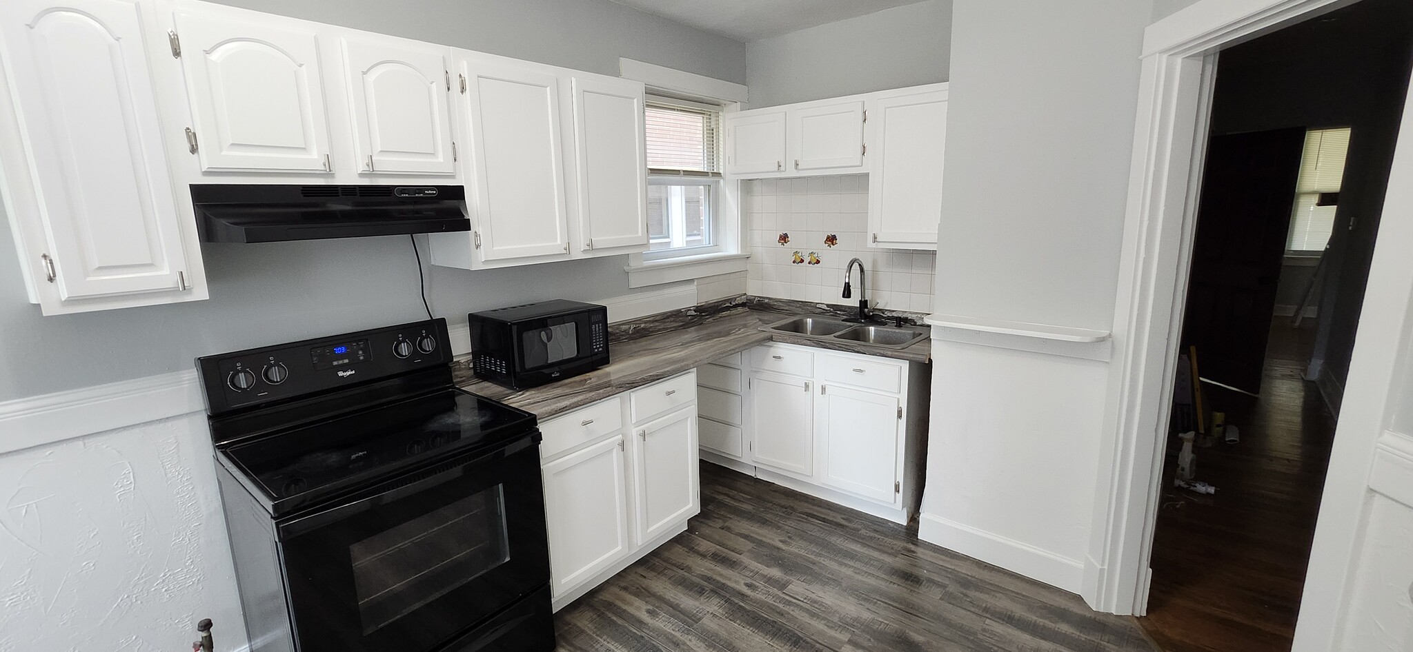 Building Photo - 5842 Goener Ave