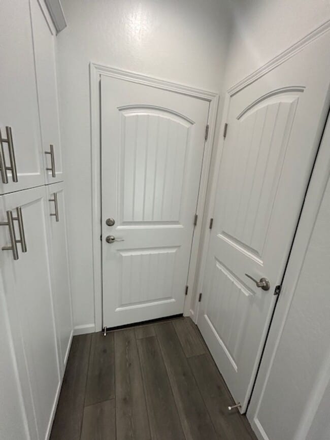 Building Photo - ***Move-In Special - $500 off 1st month's ...