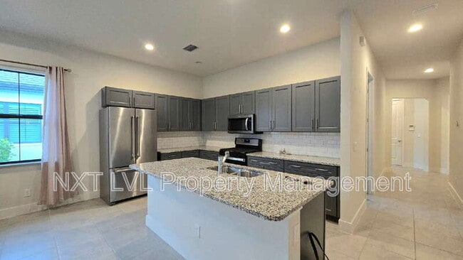 Building Photo - 14851 Loggerhead Dr