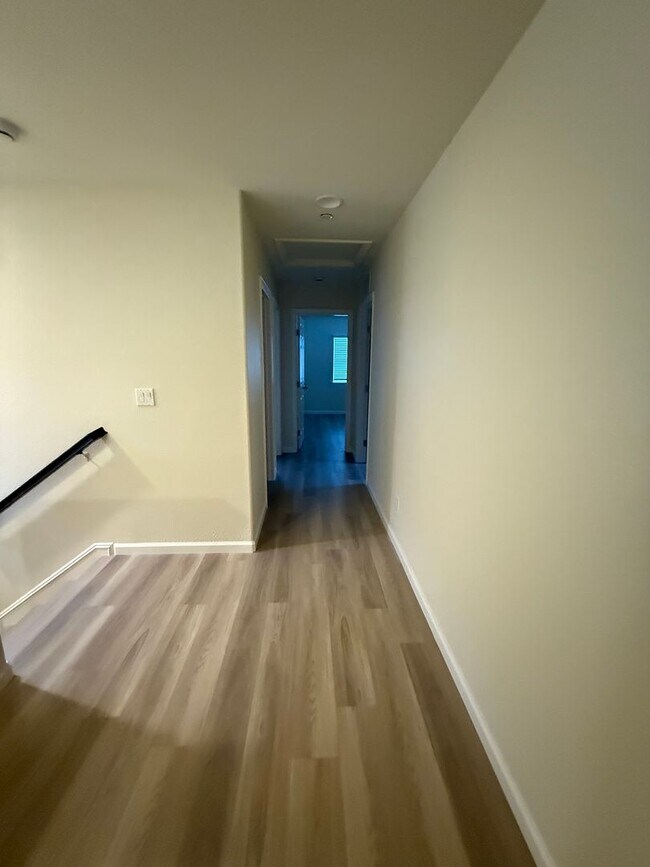 Building Photo - Travis School District