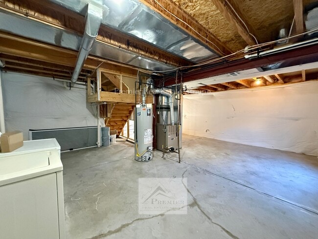 Building Photo - 7395 Creekfront Dr