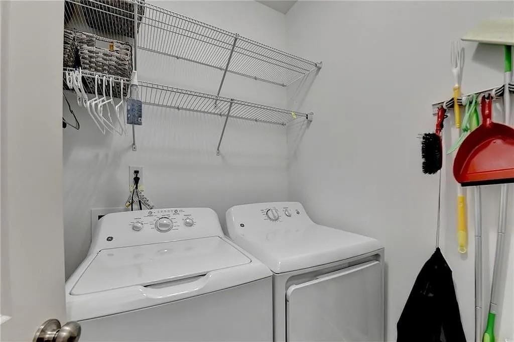 Building Photo - 27 Wesley Way