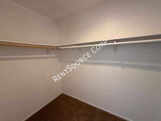 Building Photo - 42456 Coronet Ct