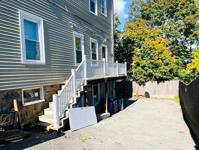 Building Photo - 801 Boylston St