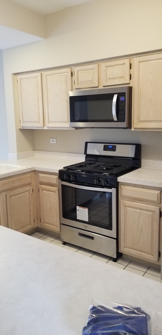 Building Photo - 147 Polaris Dr