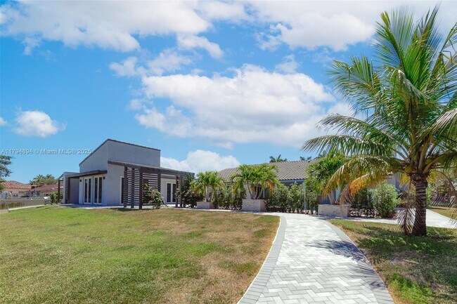 Building Photo - 3401 SW 141st Ave