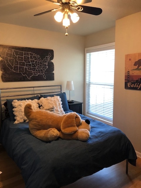 Guest BR #1 - 13225 McCulloch Ave