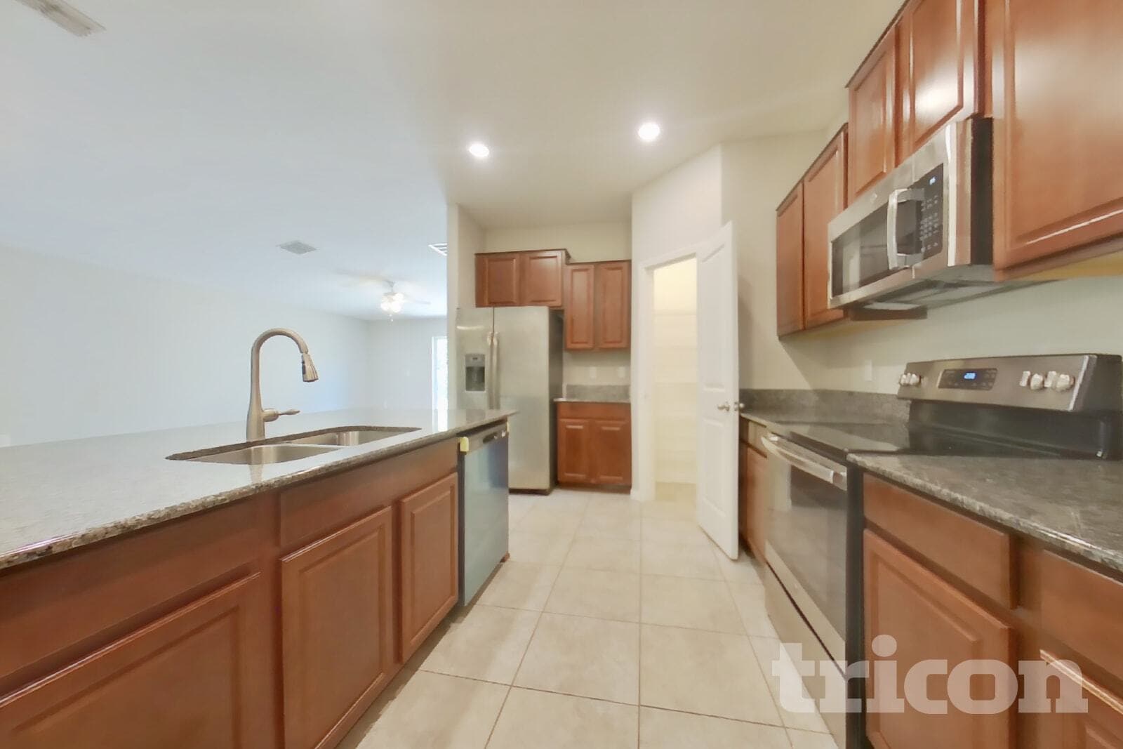Building Photo - 1724 Broad Winged Hawk Dr