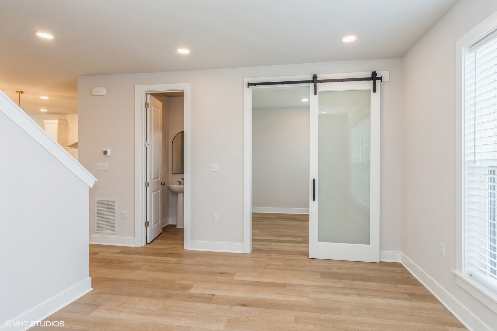 Building Photo - 403 Cranford Way
