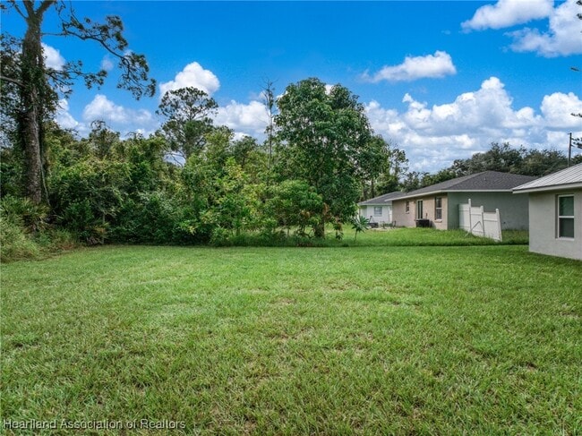 Building Photo - 2909 Mullet Ave