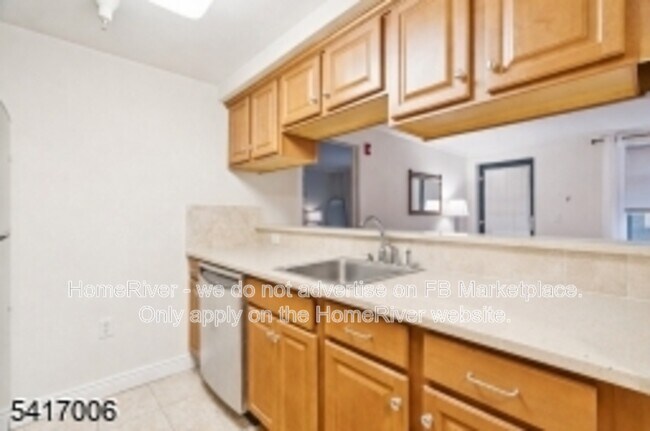 Building Photo - 7 Prospect St