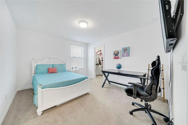 Building Photo - Stunning Fully Furnished 4 Bed Home with Resort-Style Community Amenities